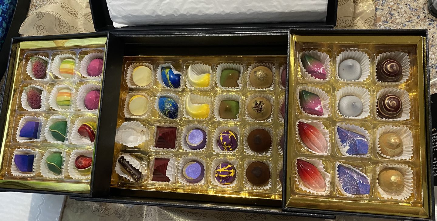 Customer photo review of 48 Piece - Build Your Own Box
