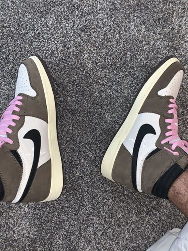 Customer photo review of NIKE AIR JORDAN 1 HIGH OG