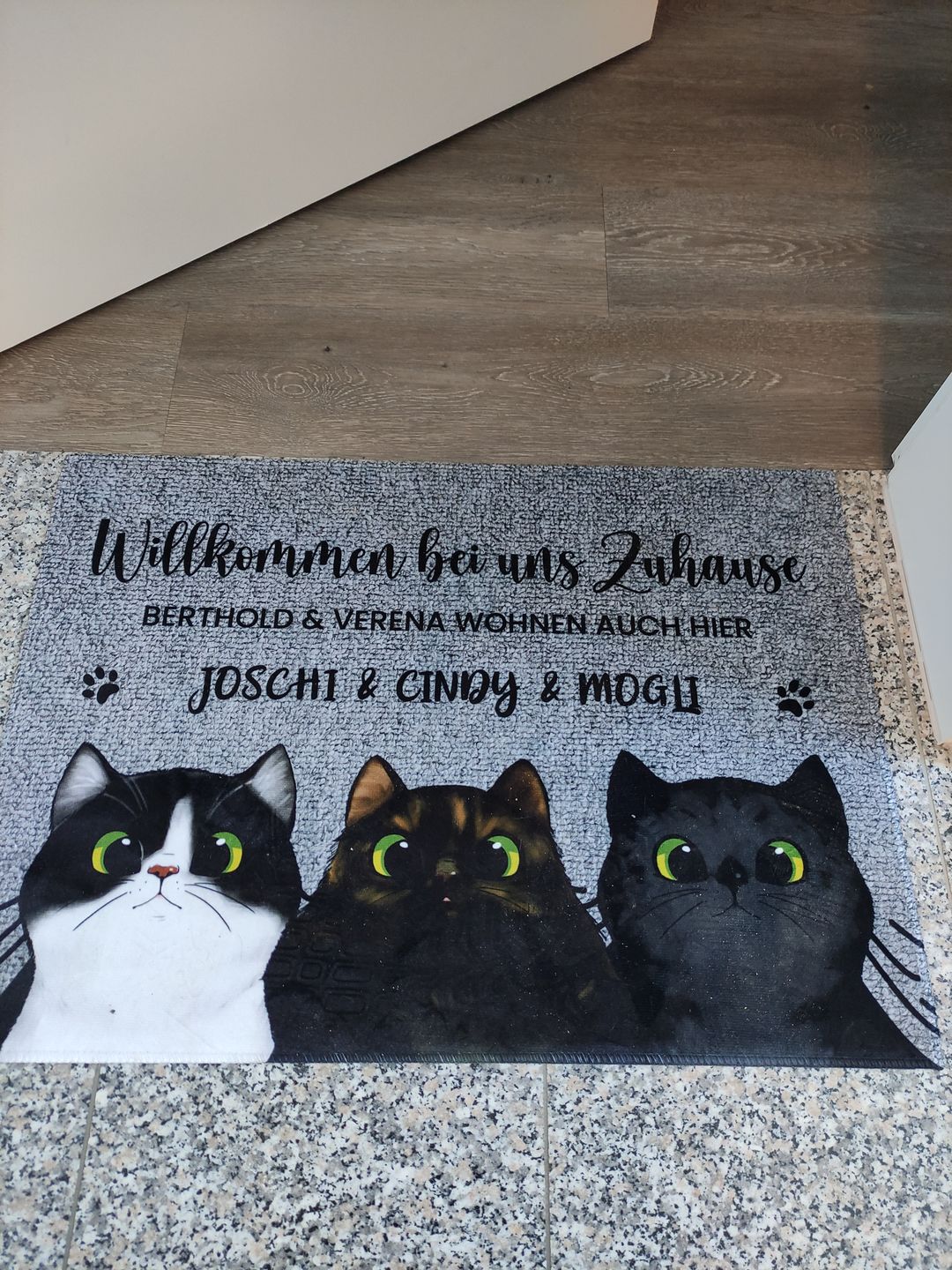 Customer photo review of Bei mir Zuhause - Individuelle Fußmatte