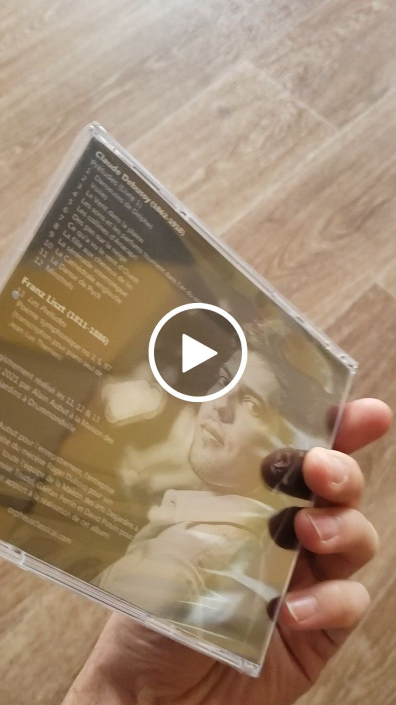 Customer video review of Retail Ready CDs with 1 Panel Inserts