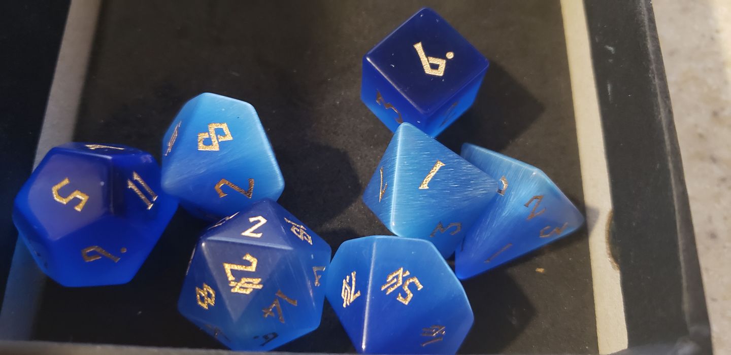 Customer photo review of DEEP BLUE CAT'S EYE STONE DICE SET