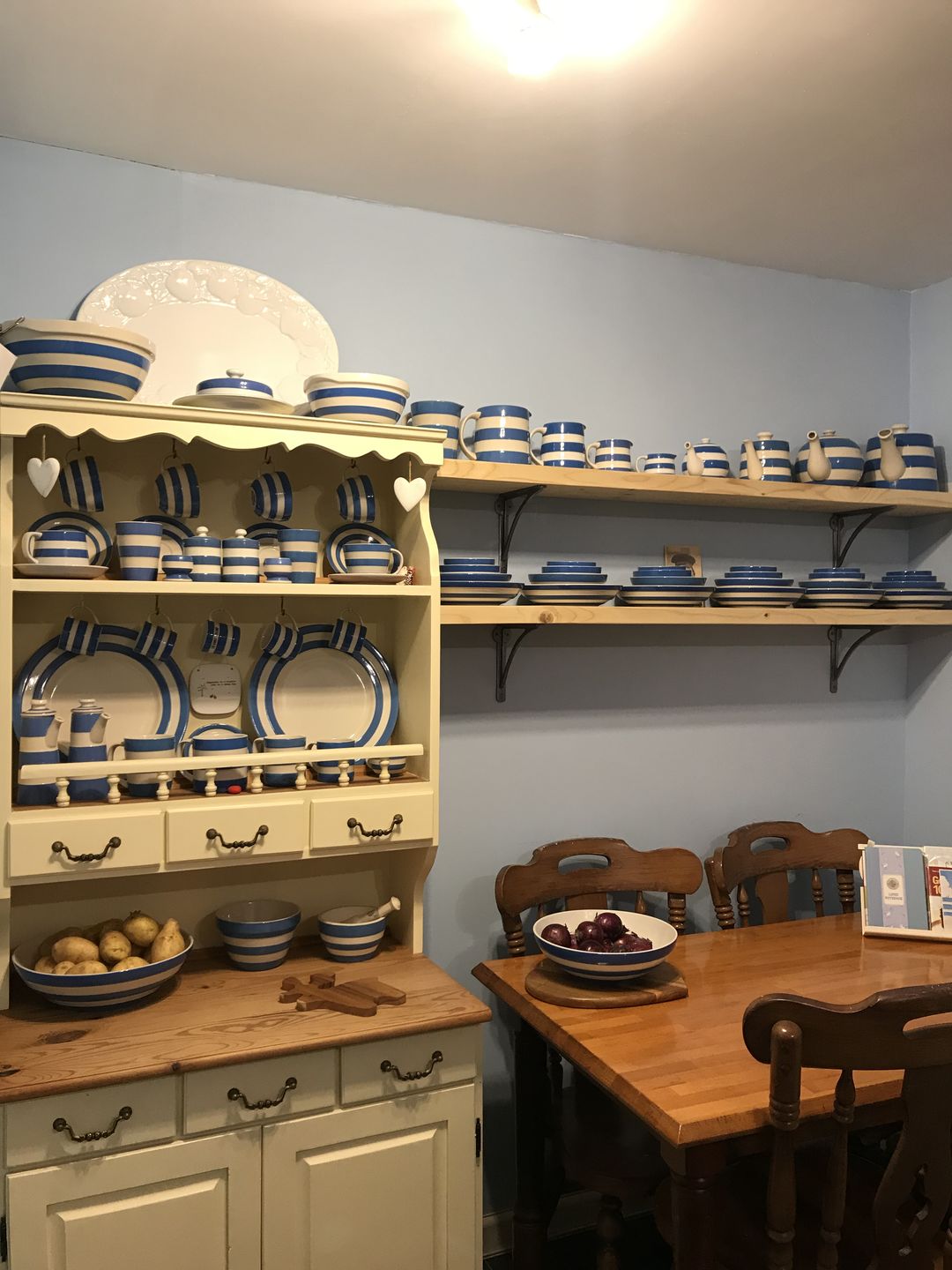 Customer photo review of 8 Inch Ironbridge Cast Iron Shelf Bracket