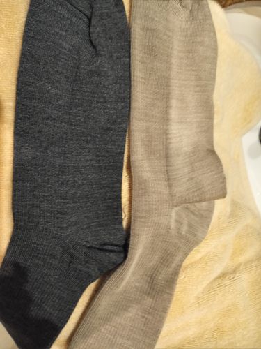 Customer photo review of Vagden "Non-Elastic Top" Merino Wool Dress Socks