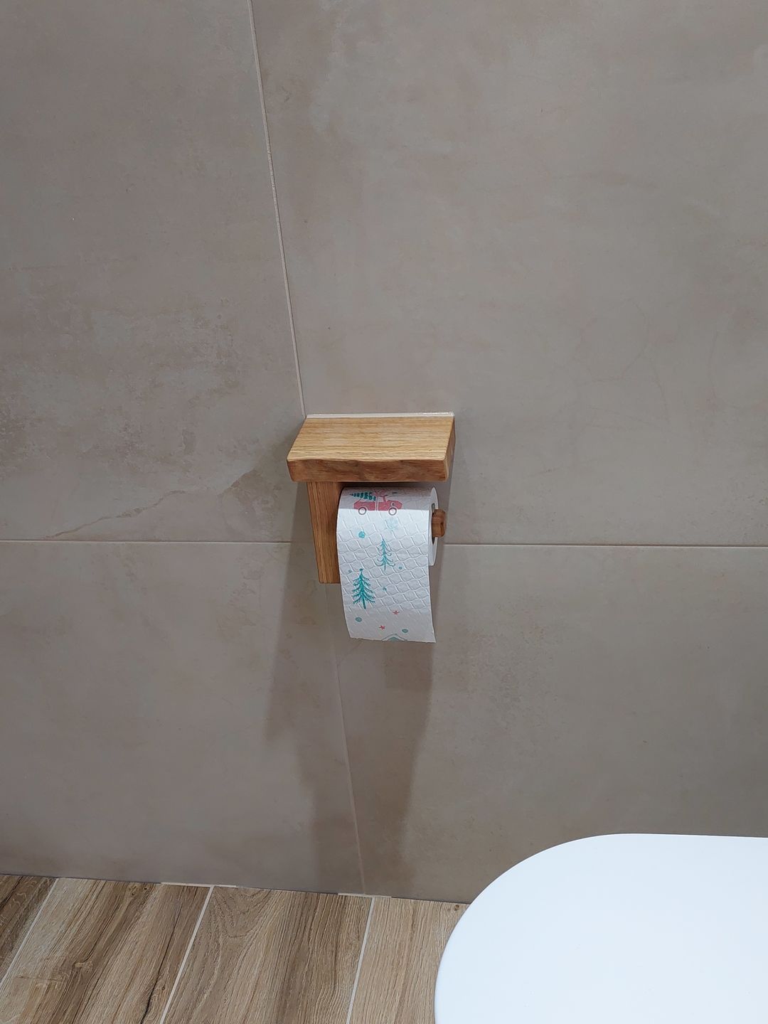 Customer photo review of Toilettenpapierhalter CULTUS