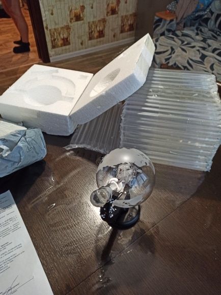 Customer photo review of Golden Globe Decanter