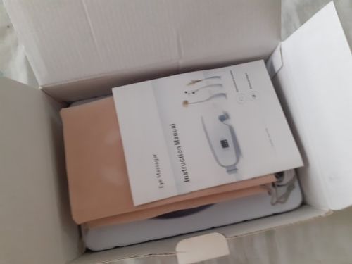Customer photo review of HexoEyes™ Intelligent Eye Massager