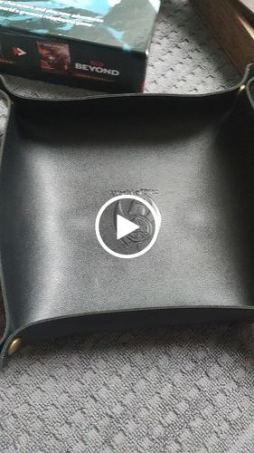 Customer video review of Würfelteller Kunstleder schwarz