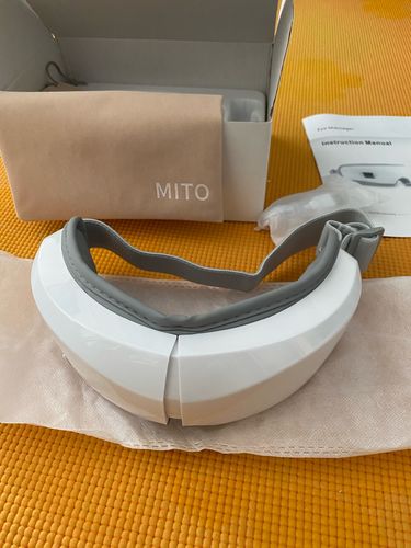 Customer photo review of HexoEyes™ Intelligent Eye Massager