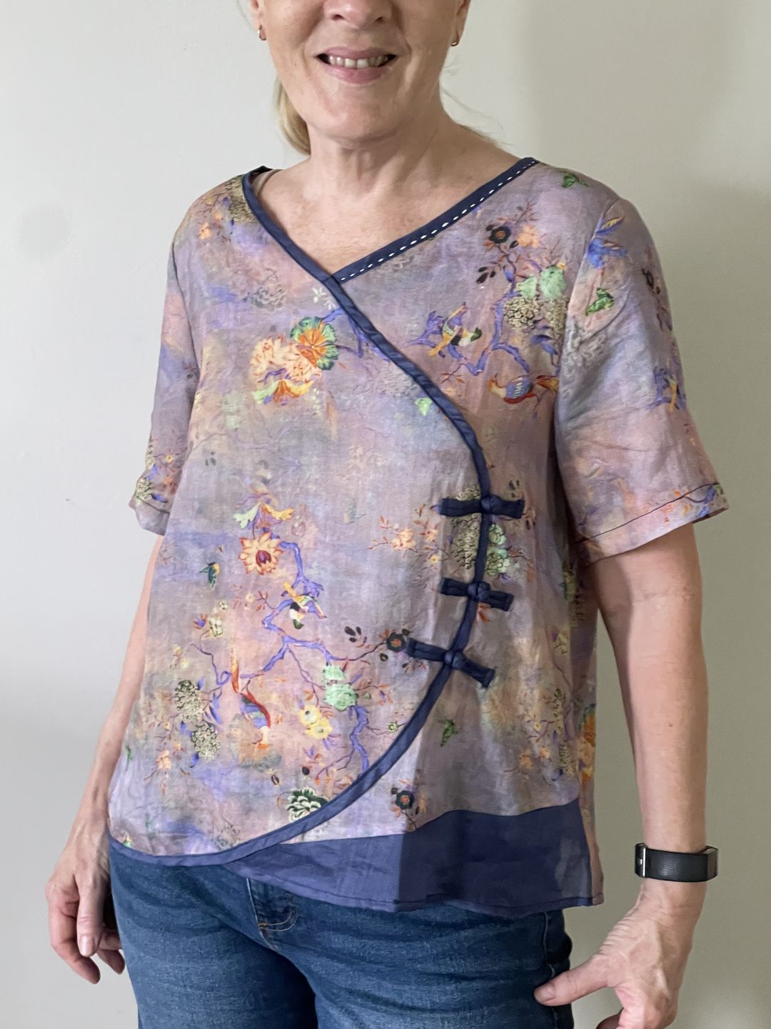 Customer photo review of Plus Size - Vintage Stitching V Neck Short Sleeve Ramie T-shirt