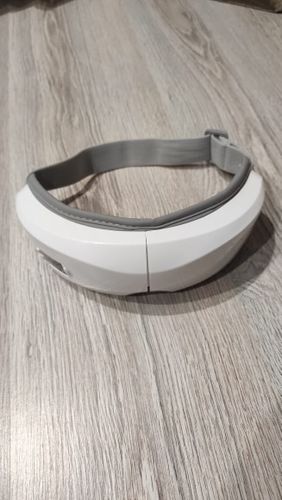 Customer photo review of HexoEyes™ Intelligent Eye Massager