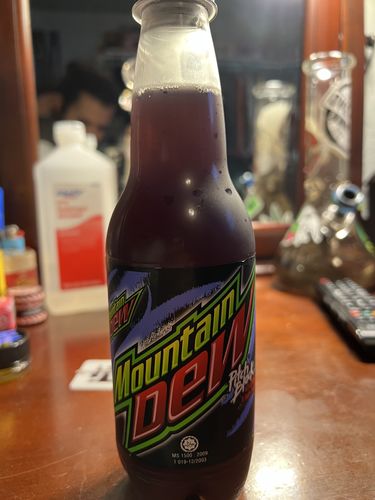 Customer photo review of Mountain Dew Pitch Black