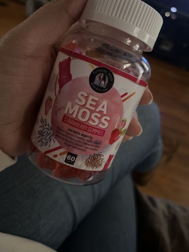 Customer photo review of Sea Moss Gummies