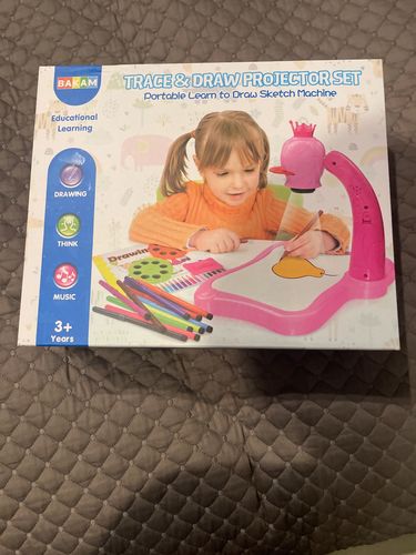 Customer photo review of Escritorio de Aprendizaje Para Dibujar Niños - Envío Gratis Santiago y Concepción