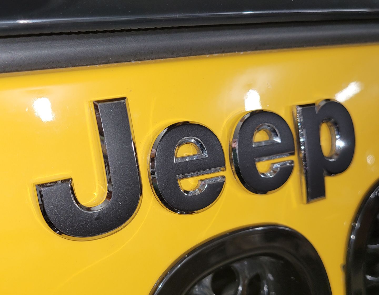 Customer photo review of Emblem Black-Out Kit | Overlay Set for Jeep Models (Cherokee, Wrangler, Gladiator & More)