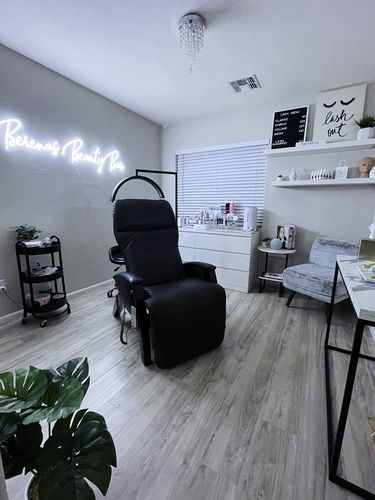 Customer photo review of CosmoGlo Original Light Bundle + Phone Clip