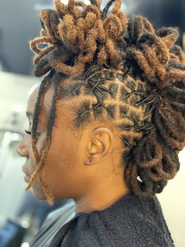 Customer photo review of Braids, Loc & Twist Firm Hold Pomade | 4 oz