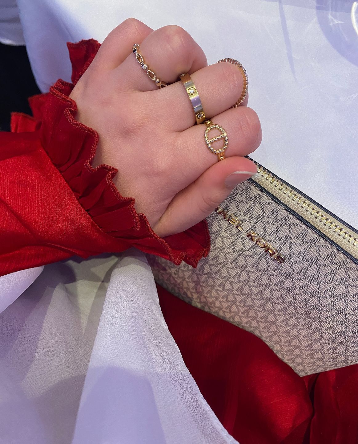 Customer photo review of Azura Ring | 18K vergoldet