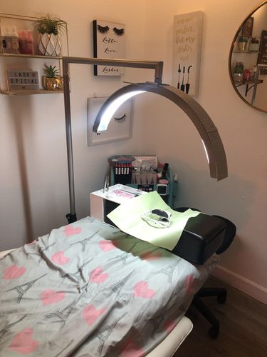 Customer photo review of CosmoGlo Original Light Bundle + Phone Clip