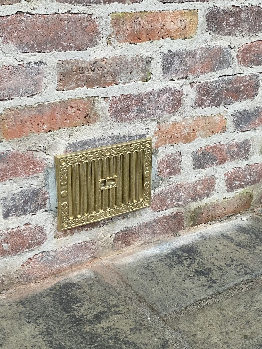Customer photo review of Brass Kenrick Hit & Miss Air Vent · 9 x 6 Inch ·