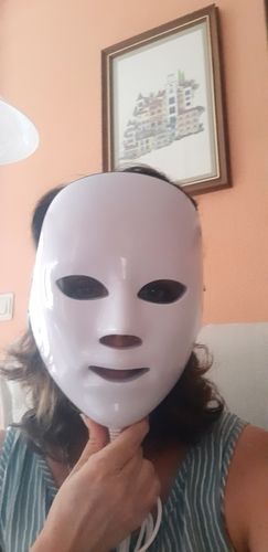 Customer photo review of HexoMask™ Photon Skin Rejuvenation Face Mask