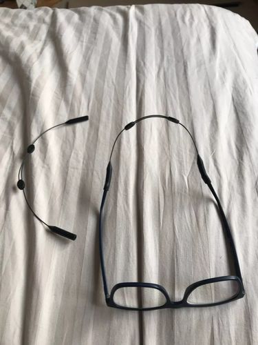 Customer photo review of Verstellbarer Premium-Brillenhalter