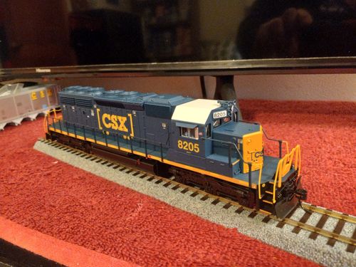 Customer photo review of BLI 6783 EMD SD40-2, CSX 8205, Box Car Scheme, Paragon4 Sound/DC/DCC, HO