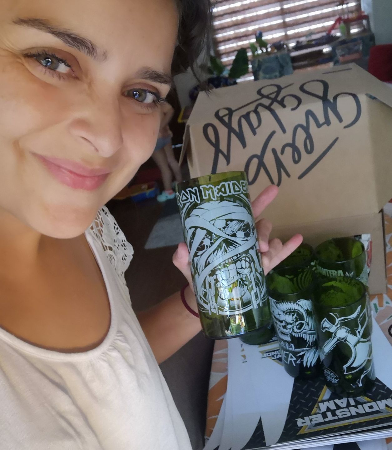 Customer photo review of Juego de 6 Vasos Metaleros