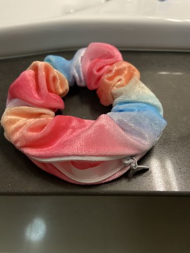 Customer photo review of Stashy Scrunchie - Lollipop