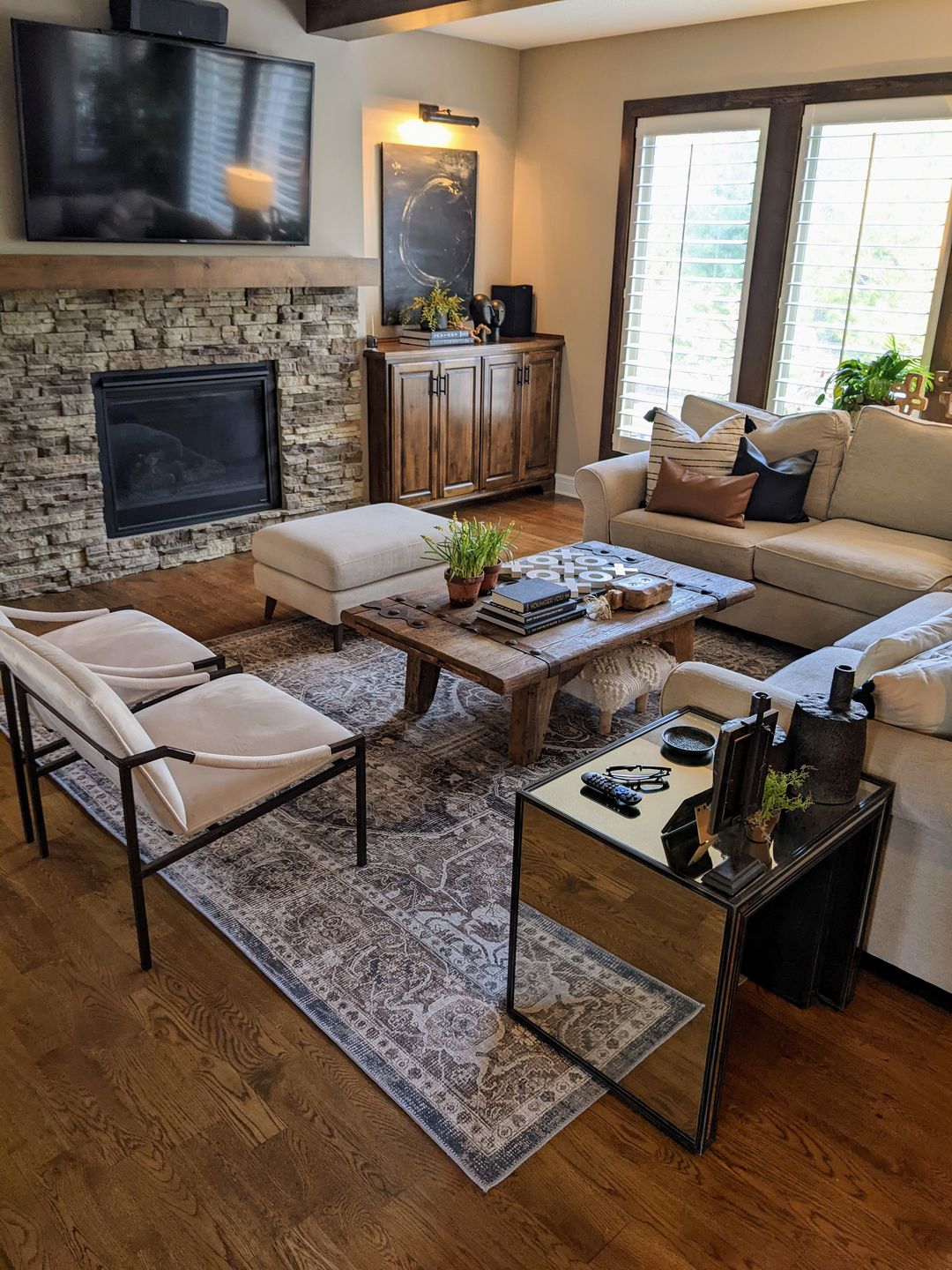 Customer photo review of Distressed Vintage Kendra Ash Area Rug