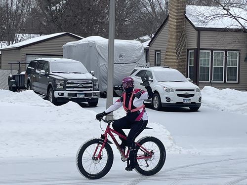 Customer photo review of Minnesota Women's - Fat 26"