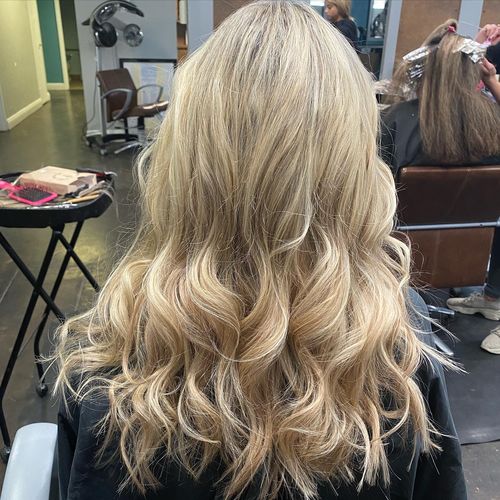 Customer photo review of [Buy 3 for 50% Off] Weft Human Hair Extensions Highlights (#16P22)