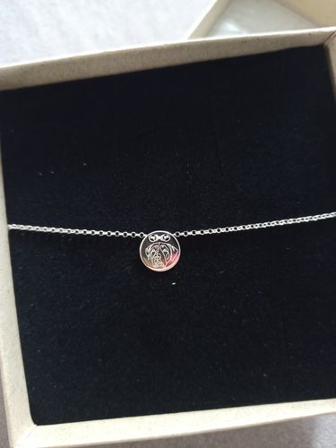 Customer photo review of Silber Lineart Love Armkette