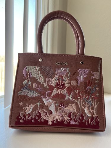 Customer photo review of The Book Handbag - Jimmi’s Battle