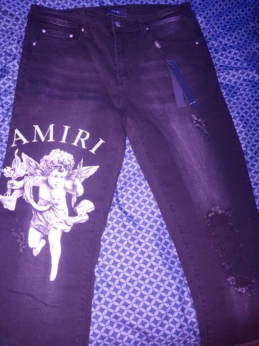 Customer photo review of AMIRI #817 Jeans