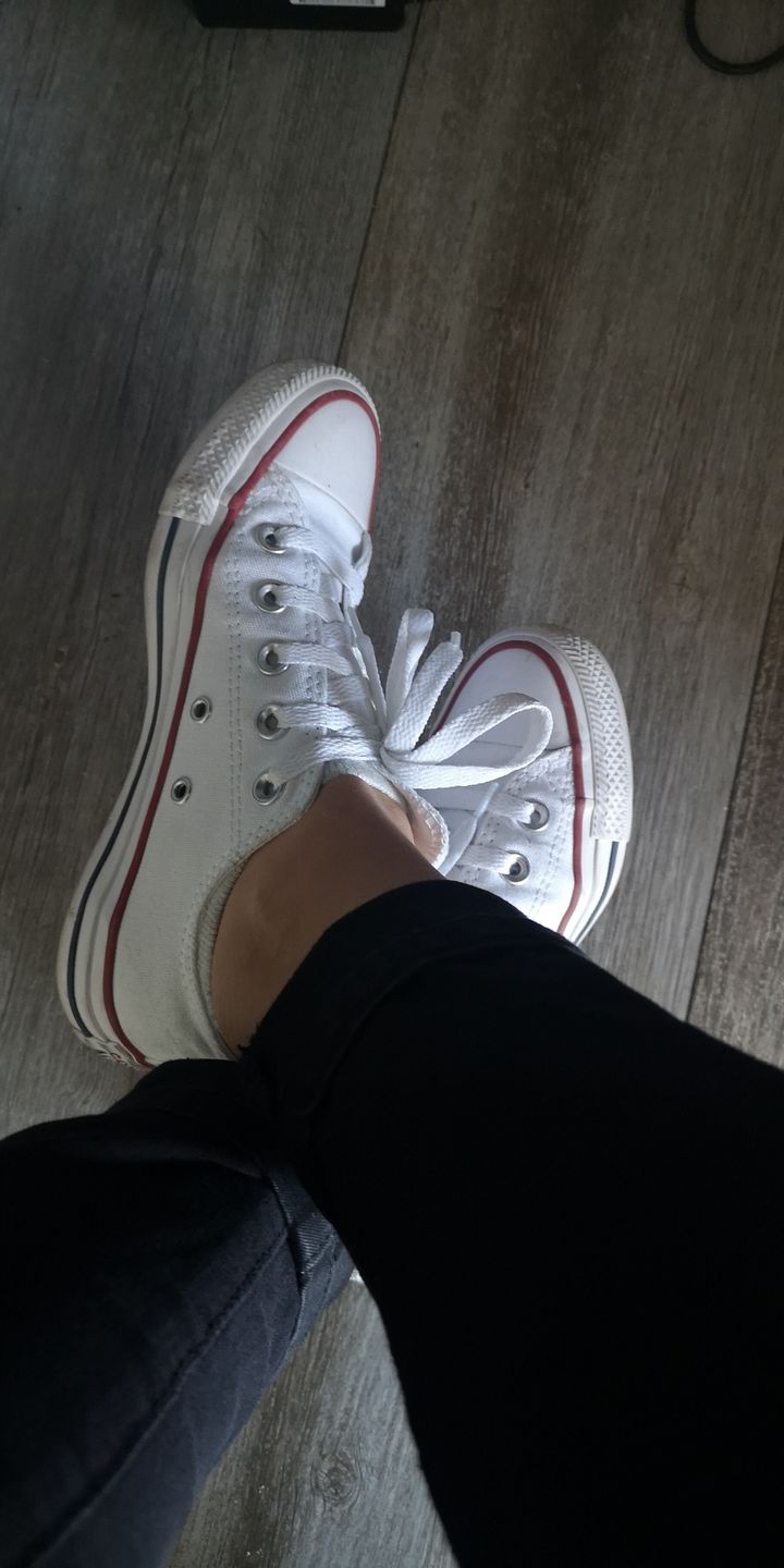 Customer photo review of Zapatilla Converse Chuck Taylor Classic Mujer Blanco