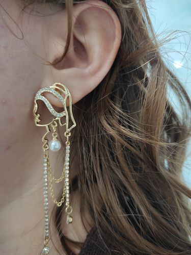 Customer photo review of Girl with a Pearl Earrings