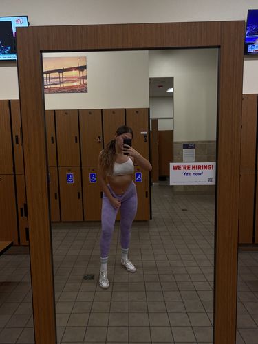 Customer photo review of Lilac Camo Seamless Leggings