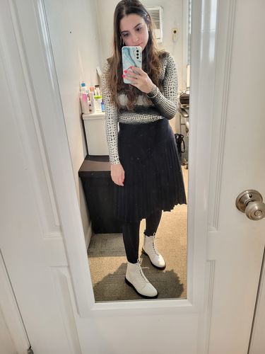 Customer photo review of MOCK NECK TEE-PYTHON