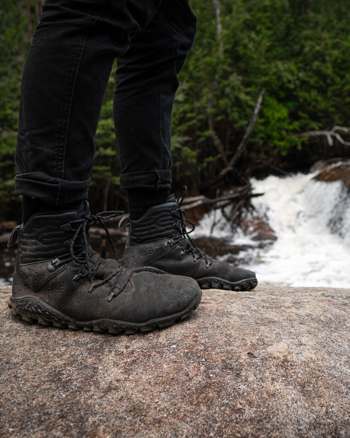 Customer photo review of Vivobarefoot Tracker Forest Esc Mens Obsidian