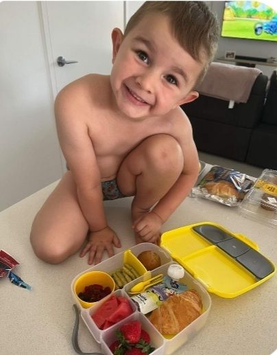 Customer photo review of b.box Bento Lunchbox  – Lemon Sherbet