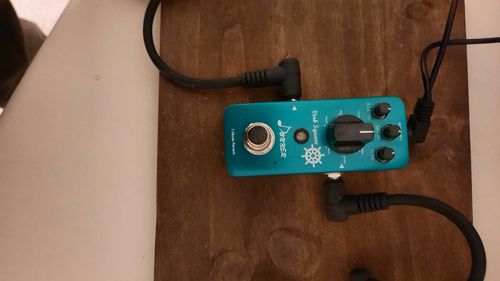 Customer photo review of Donner Digital Reverb Guitar Effect Pedal Verb Square 7 Modes