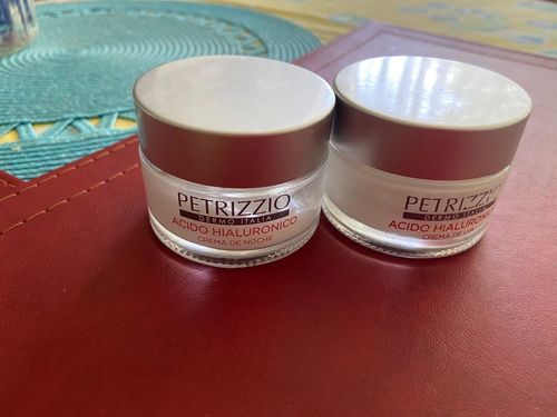 Customer photo review of Petrizzio Estuche Acido Hialurónico Día + Noche