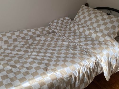 Customer photo review of CHECKERED BEDDING SET