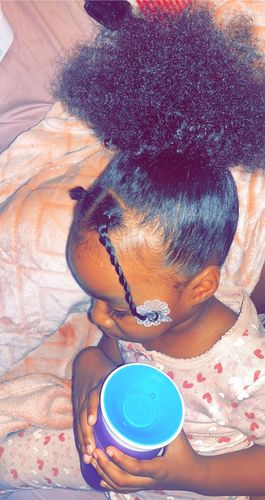 Customer photo review of Kid's Super healthy Hair kit