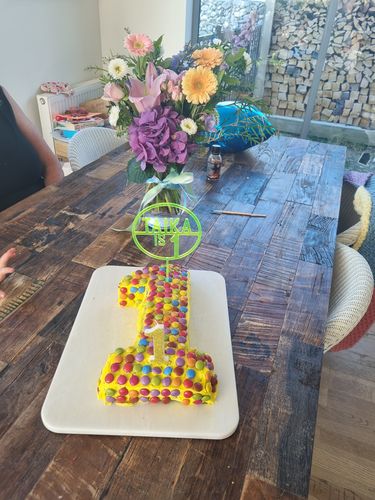 Customer photo review of Target Personalised Cake Topper (other colours available)