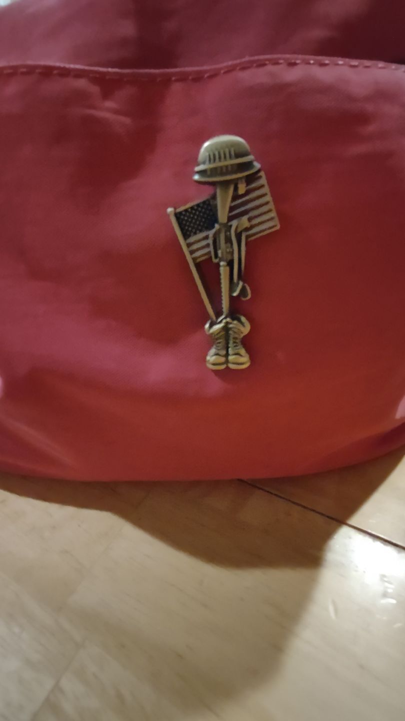 Customer photo review of Fallen Soldier USA Memorial Pin