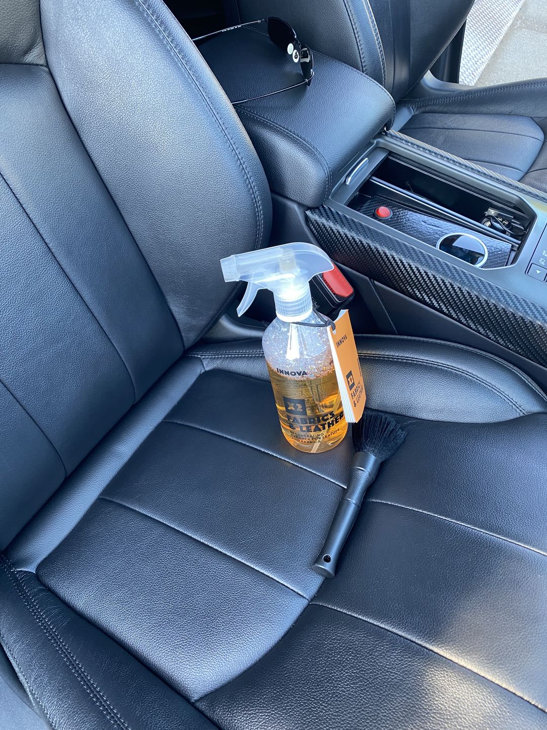 Customer photo review of X2 FABRICS&LEATHER DI INNOVACAR PULITORE SEDILI AUTO IN PELLE E RINNOVA TESSUTI