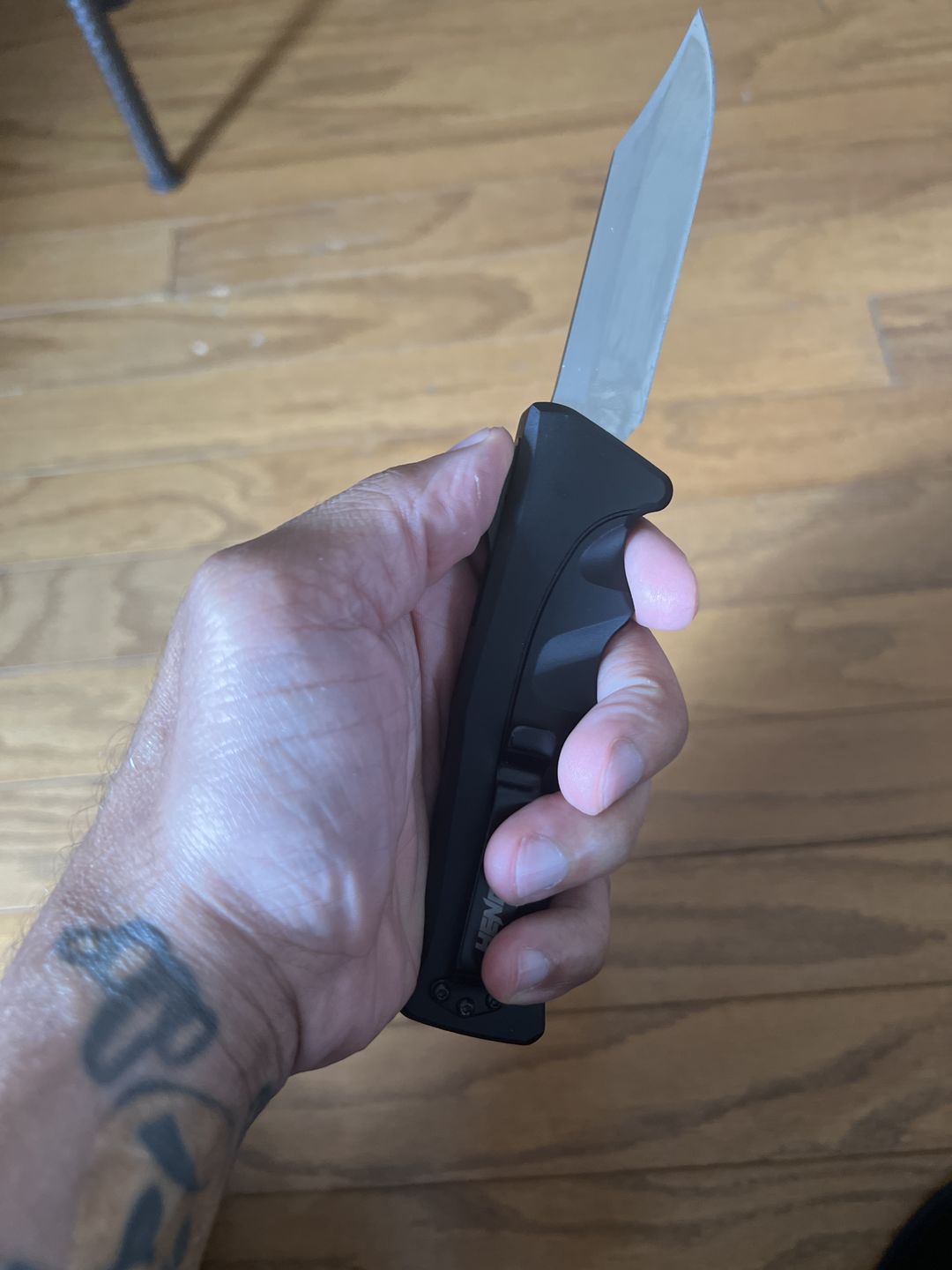 Customer photo review of *New Arrival* Black D2 Clip Point Mamba Hendrix OTF