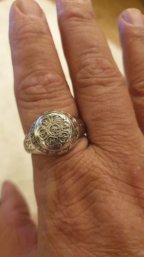 Customer photo review of Bague Mantra "Om Mani Padme Hum" en Argent 925 Sterling
