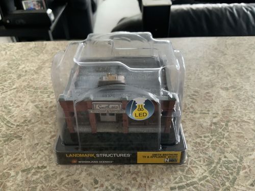 Customer photo review of Woodland Scenics BR4959 Smith Brothers TV & Appliance - N Scale